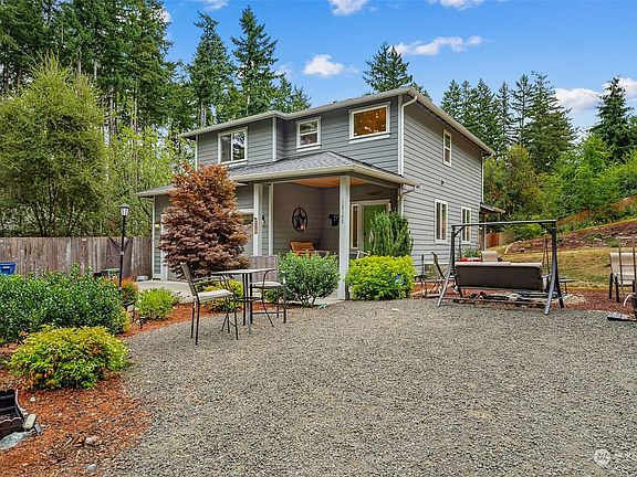 2nd image of 12142 Wye Lake Boulevard SW