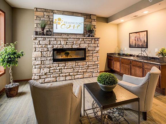 4th image of 15430 Founders Ln #231
