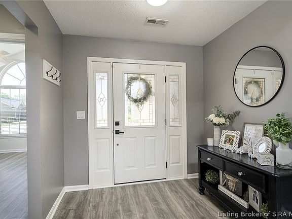 4th image of 5813 Bates Court