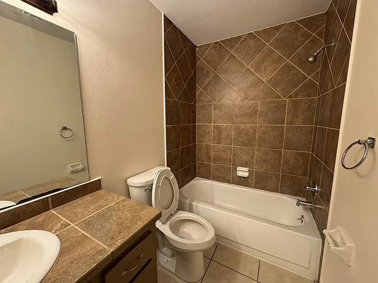 515 Pigeon Cir — Photo 11
