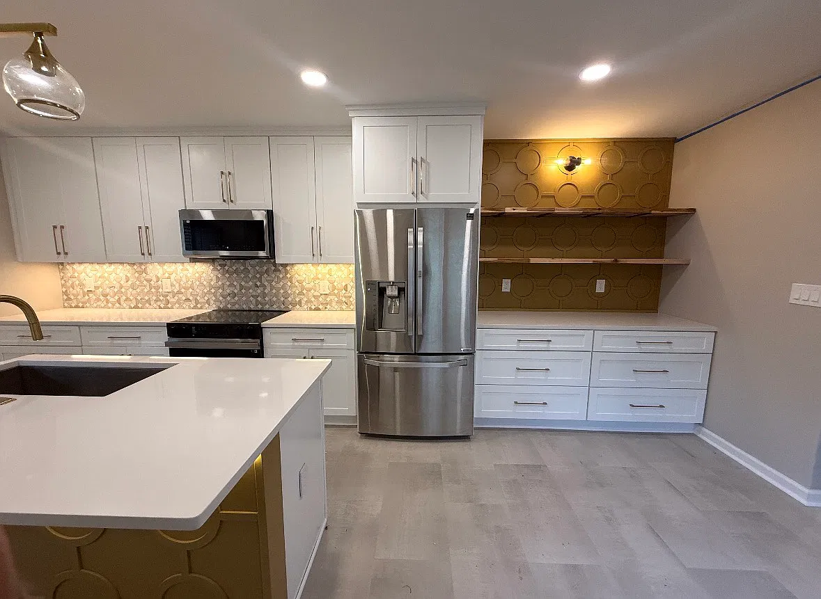 1204 Eastridge Rd SW — Photo 2