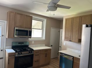 422 Martin St, Philadelphia, PA 19128