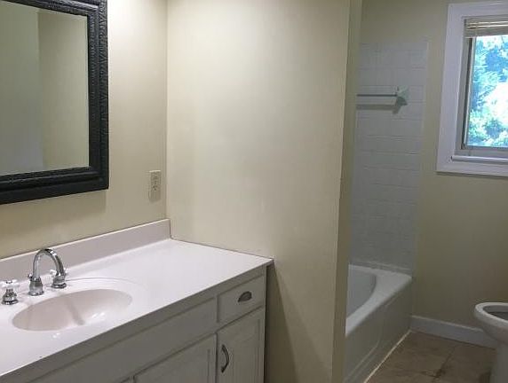 5th image of 2109 Kipping St