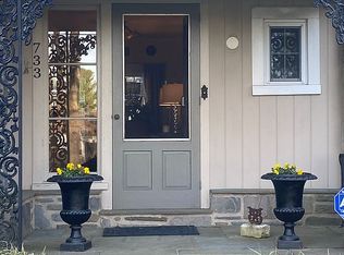 733 Mustin Ln, Villanova, PA 19085