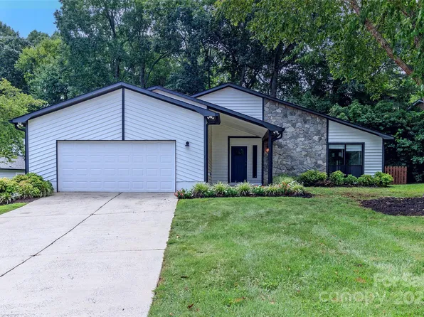 4020 Bon Rea Dr, Charlotte, NC 28226