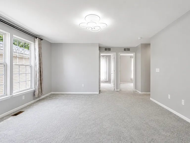 45149 Bartlett Dr — Photo 25