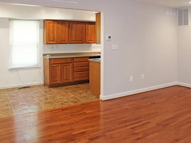 3032 Churchill Ct — Photo 4