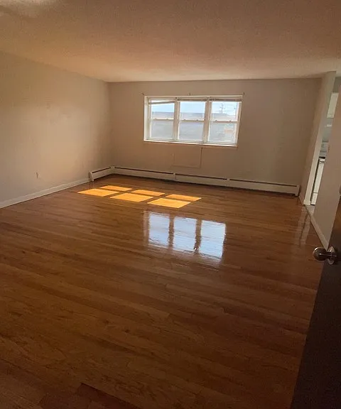 295B Elm St #B7 — Photo 6
