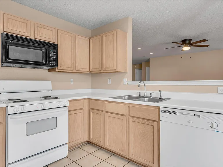 5336 New Castleton Ln — Photo 7