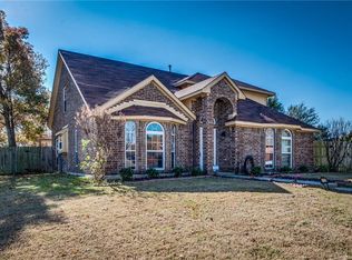 129 Dennis Dr, Cedar Hill, TX 75104