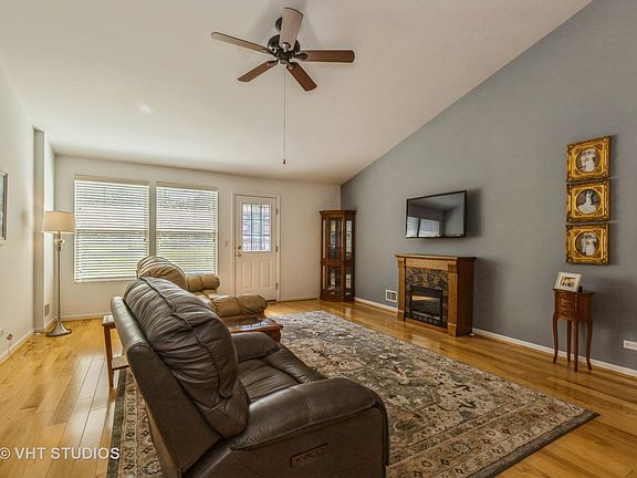 5th image of 618 S Essington Dr