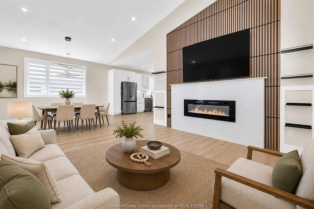 3 bed, $3,335 — Photo 3