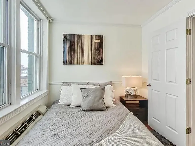 1810 California St NW #204 — Photo 10