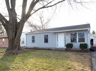 17 Belmont Dr, Romeoville, IL 60446