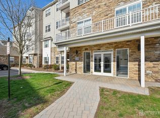 424 Tower Blvd, Piscataway, NJ 08854