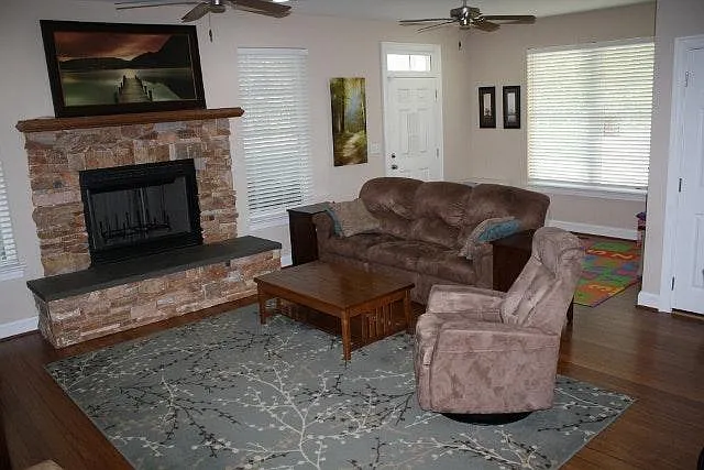 515 Virginia Ave — Photo 5