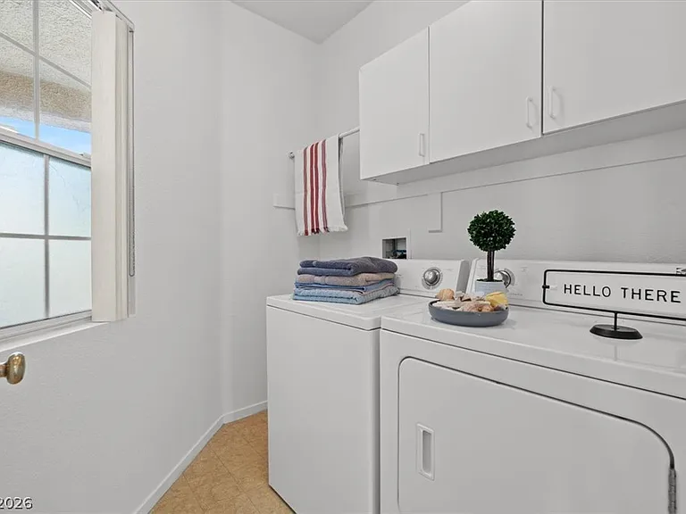 3213 Carbondale St — Photo 23
