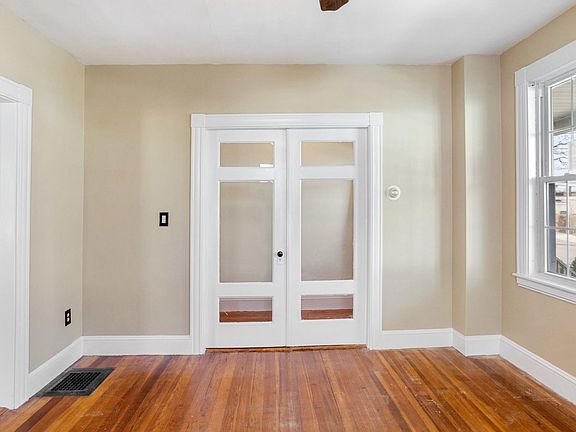 5th image of 42-44 N Payne St #42