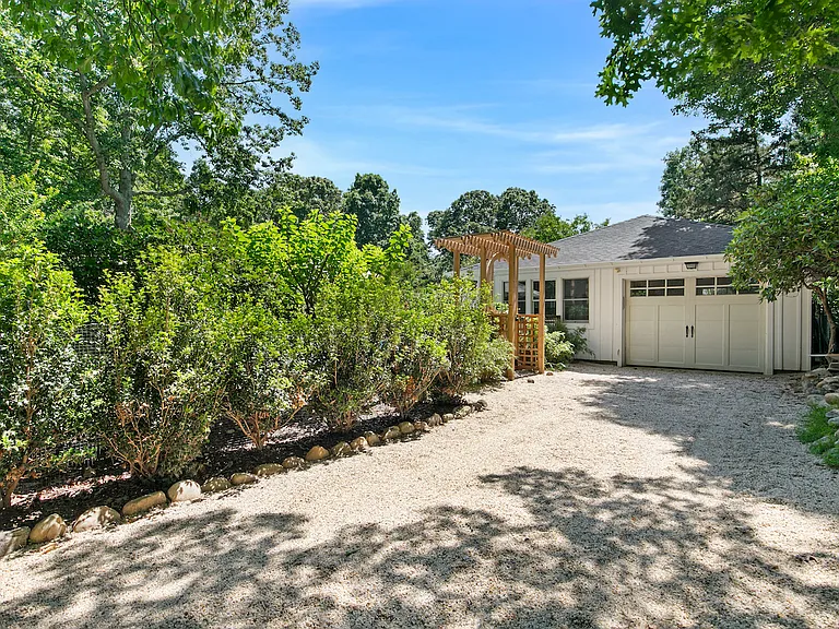 23 Tuthill Dr — Photo 26