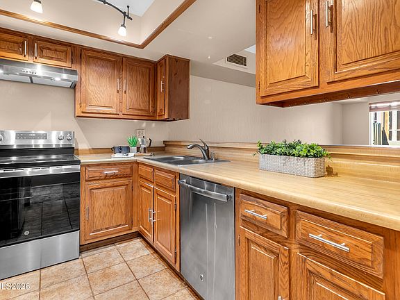 5th image of 4197 Baker Ln