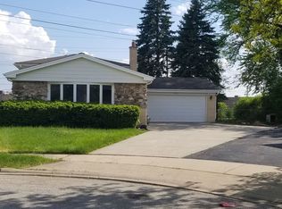 8369 W Kay St, Niles, IL 60714