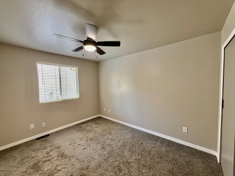 4631 Fencer Rd — Photo 9
