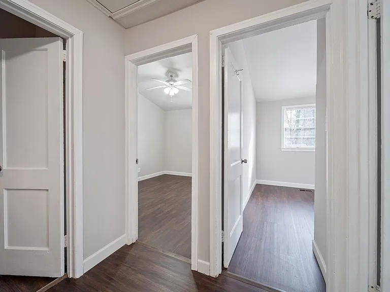 976 McKay Dr SE — Photo 16