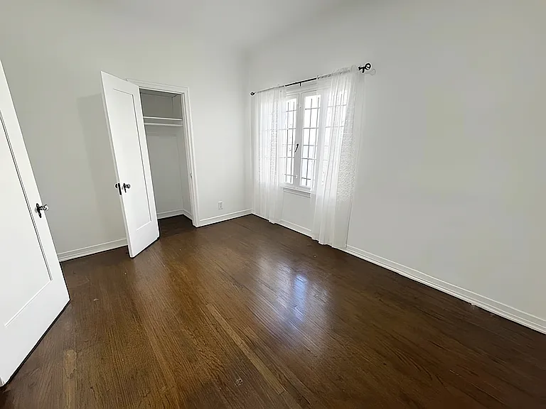 1525 1/2 S Orange Grove Ave — Photo 14
