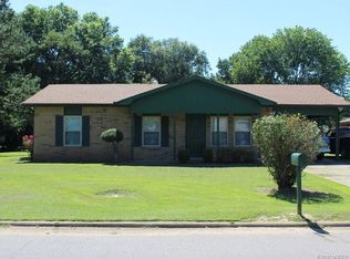409 Woodland Hills Blvd, Roland, OK 74954