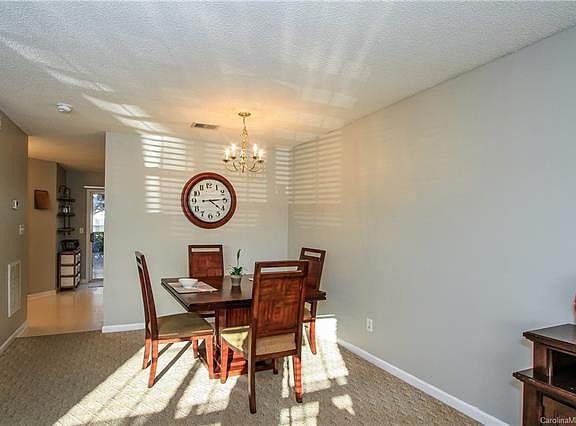 5th image of 7703 Petrea Ln