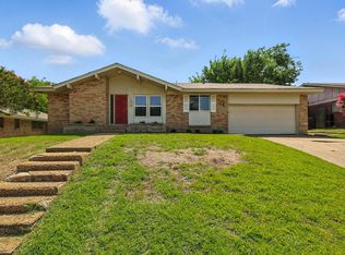 5460 Wedgmont Cir N, Fort Worth, TX 76133