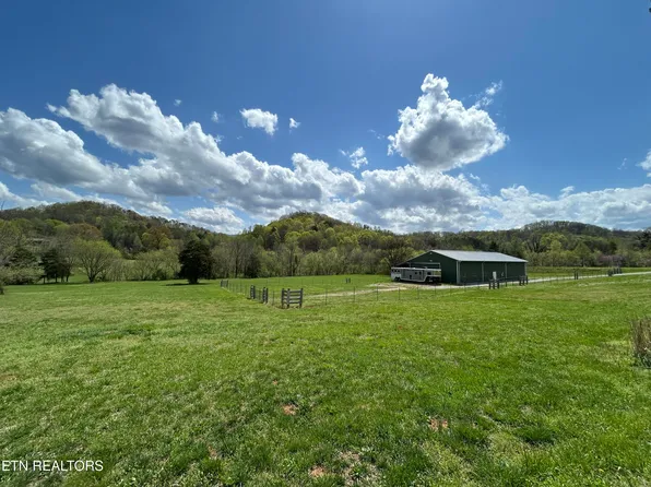 1302 Blockhouse Rd, Maryville, TN 37803