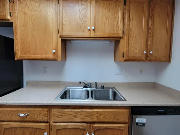 2512 Larkspur Ln — Photo 23