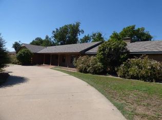 517 N 17th St, Frederick, OK 73542