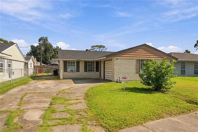3 bed, 1.5 bath, 1146 sqft, $1,500 — Photo 2