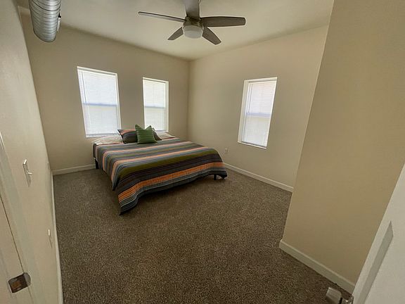 5th image of 2649 S Kinnickinnic Ave #1