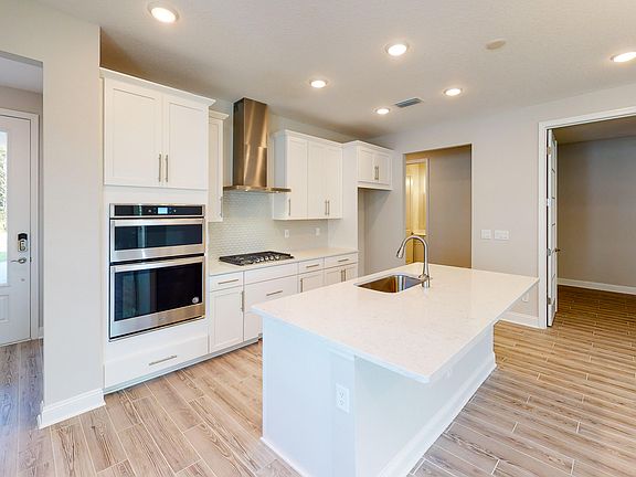 5th image of 311 Kellet Way