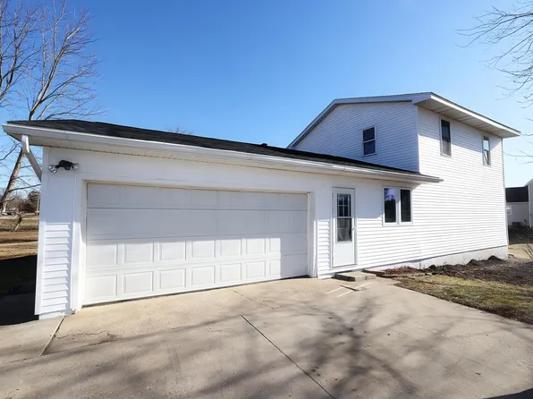 325 N Locust St, Madrid, IA 50156