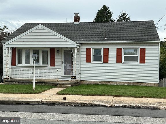 2nd image of 41 W High St