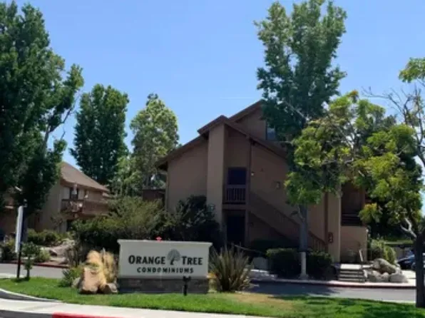 446 Orange Blossom #46, Irvine, CA 92618