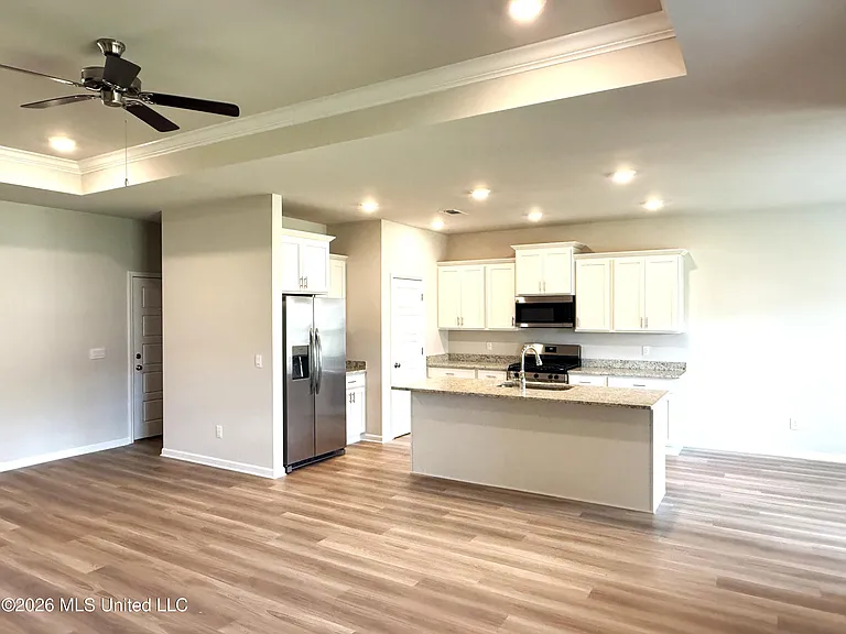 527 Vista Pointe Dr — Photo 10