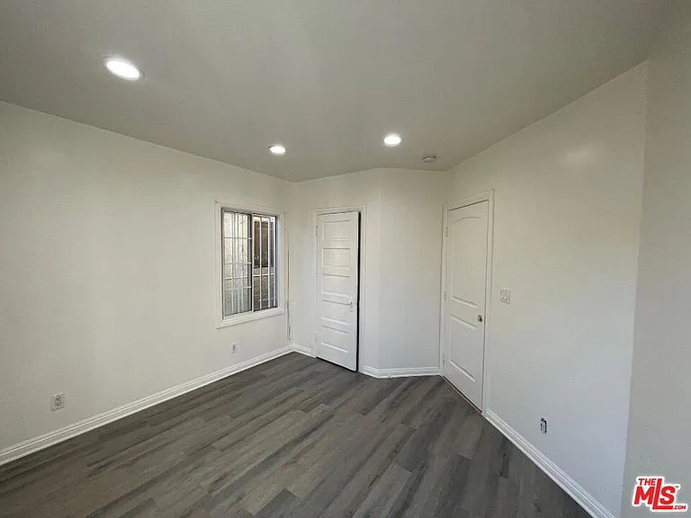 708 W Vernon Ave — Photo 10