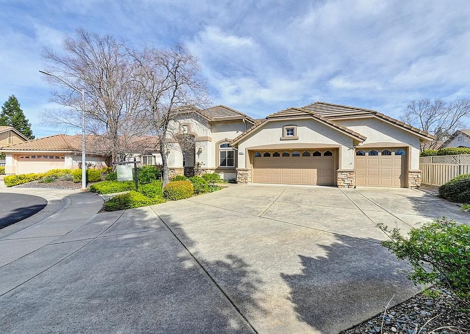 1st image of 641 Ponderosa Ct