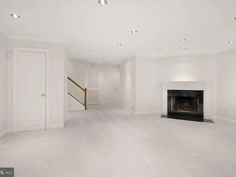 4004 Highwood Ct NW — Photo 26