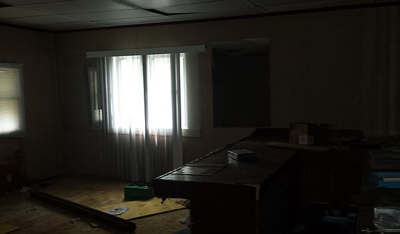 4th image of 5622 E 28th St
