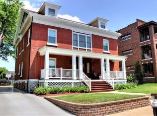 5849 Cates Ave, Saint louis, MO 63112