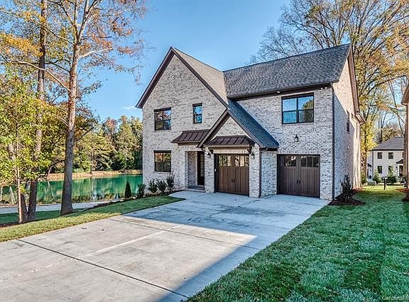 2nd image of 953 Jefferson Dr