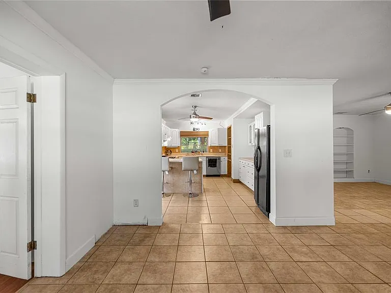 3821 SW 7th Avenue Rd — Photo 25