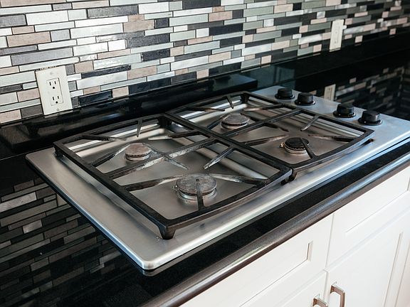 19551 Strathern St_07062022