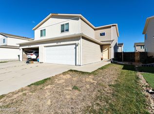3217 Decoy Ave, Gillette, WY 82718